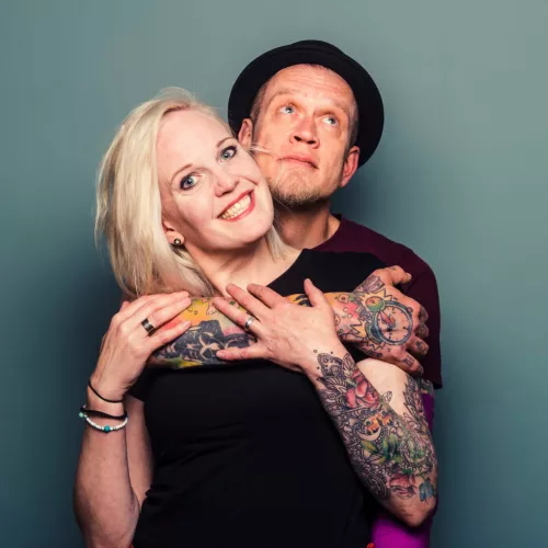 Kiki und Matze von den Hooligans gegen Satzbau 