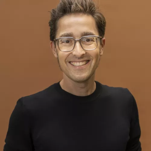 Porträt Stefan Schmitt, Ressort Wissen DIE ZEIT, Foto von Marcus Glahn für ZEIT ONLINE