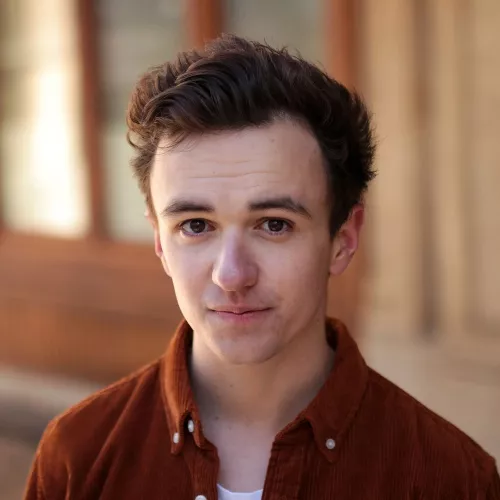 Portraitfoto von Cedric Carr