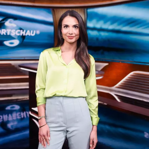 Moderatorin Lea Wagner im Sportschau Studio