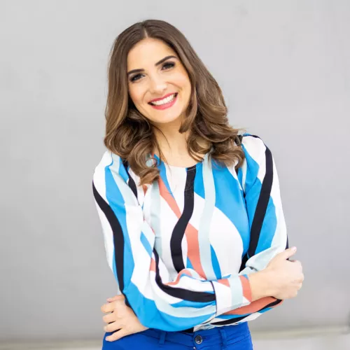 Moderatorin Sarah Yvonne Elßer