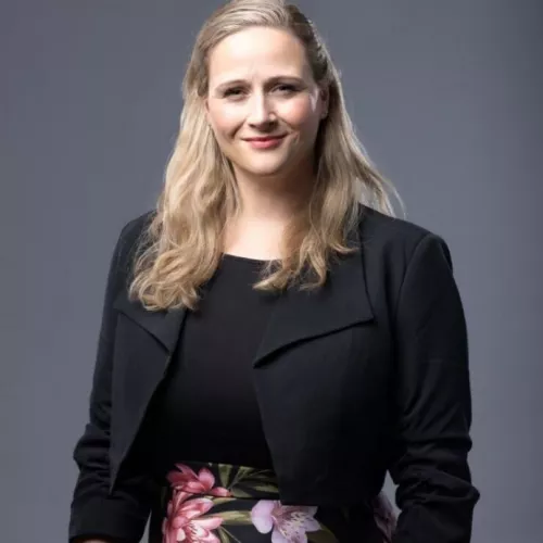 Marisa Tschopp posiert für ein Porträt.